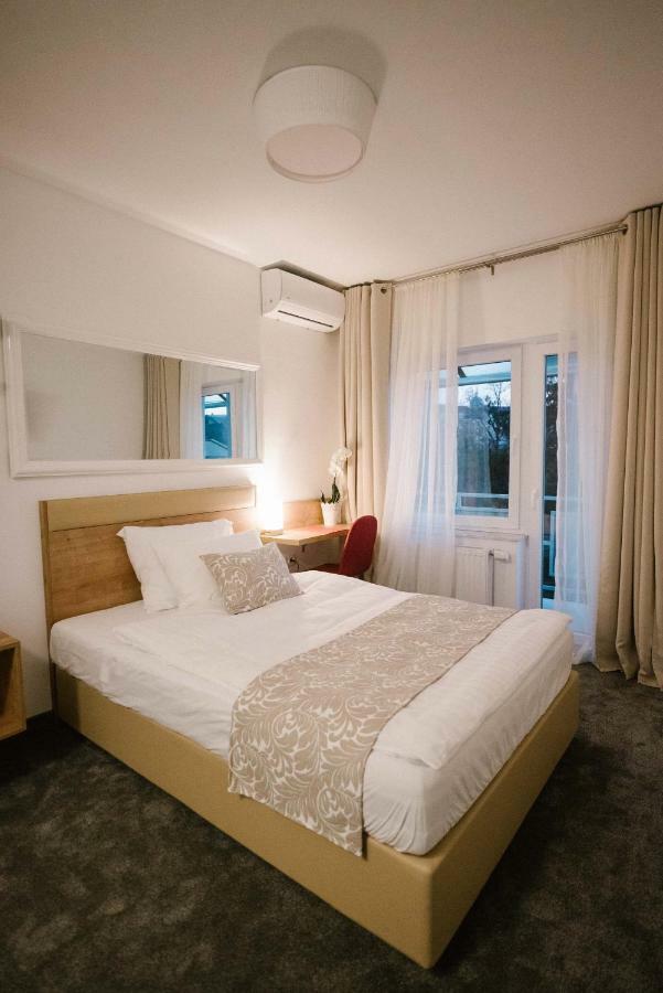 2I Rooms Ðakovo Esterno foto