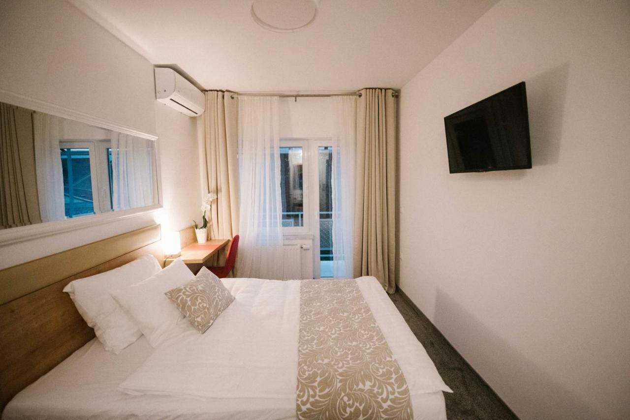 2I Rooms Ðakovo Esterno foto