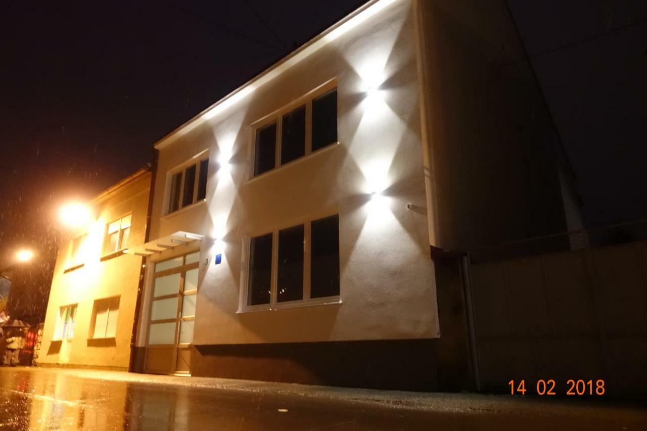 2I Rooms Ðakovo Esterno foto